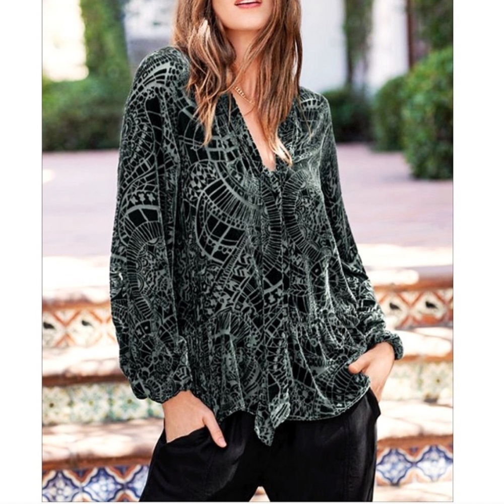 Johnny Was Jade green velvet burnout top blouse XS